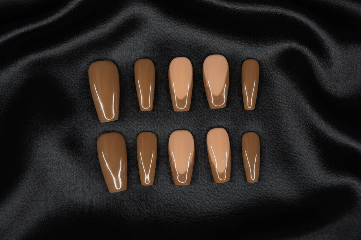Press On Nails • Moka French